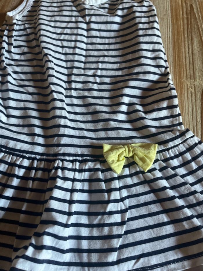Robe Lili marelle 10 ans - photo numéro 2