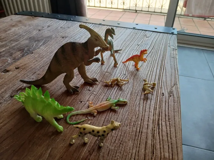 Lot de dinosaures - photo numéro 2