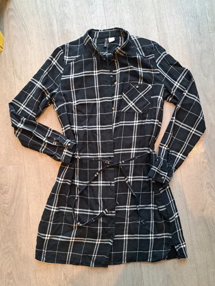 Robe/chemise - photo numéro 2