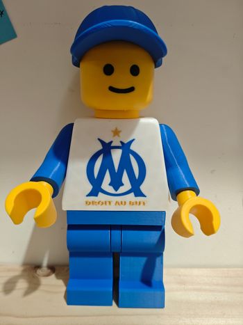 Personnage lego OM