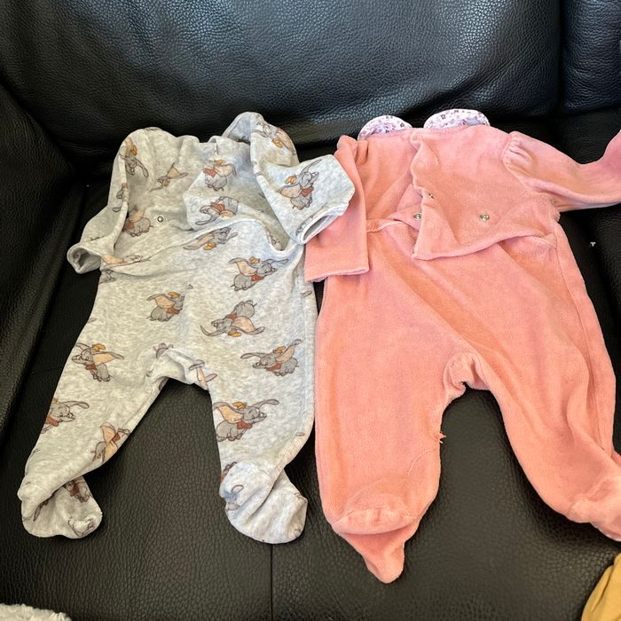 2 pyjamas Disney - photo numéro 4