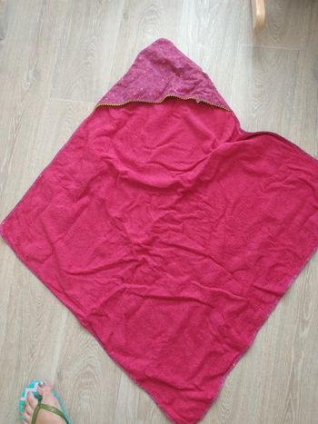 Cape de bain rose Corolle