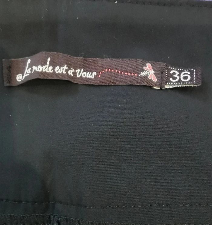 Pantacourt noir type sarouel – Taille 36. La Mode Est À Vous - photo numéro 7
