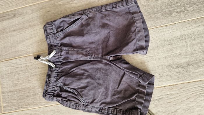 Lot de 6 shorts taille 4 ans - photo numéro 6
