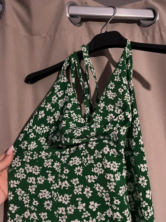 Robe dos nu - photo numéro 2