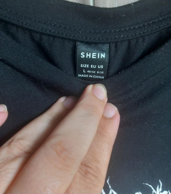 Tee-shirt court Shein taille L - photo numéro 5