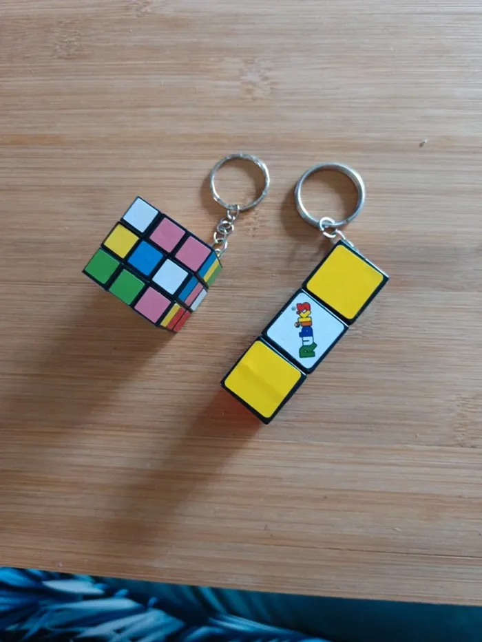 Porte clé rubis cube