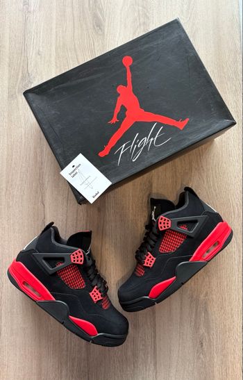 Jordan 4 red thunder
