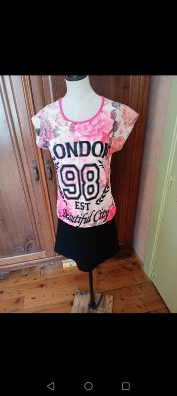 Robe à manches courtes