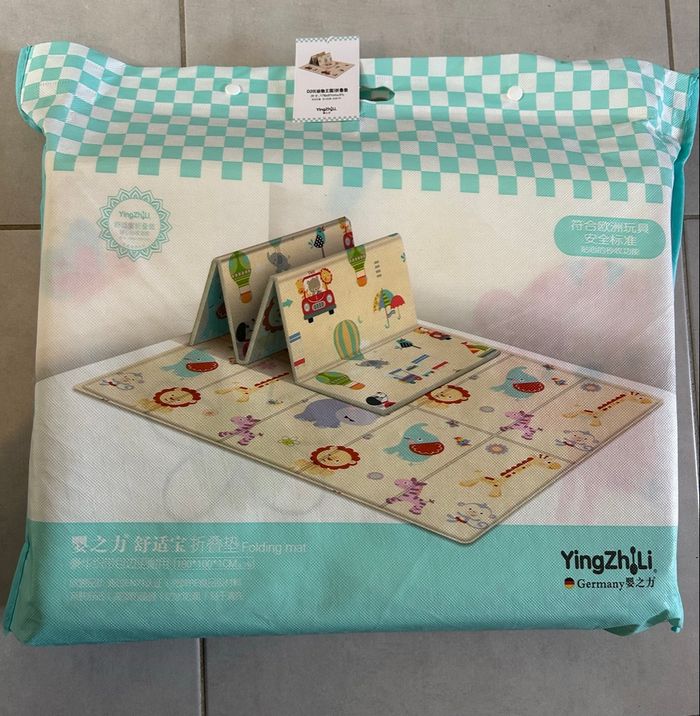 Tapis de sol pliable tout neuf - photo numéro 2