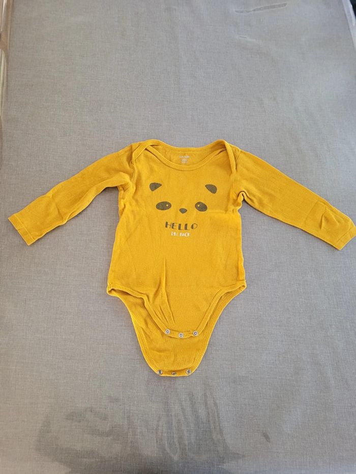 Lot de 4 bodys, taille 23 mois, 92 cm - photo numéro 2