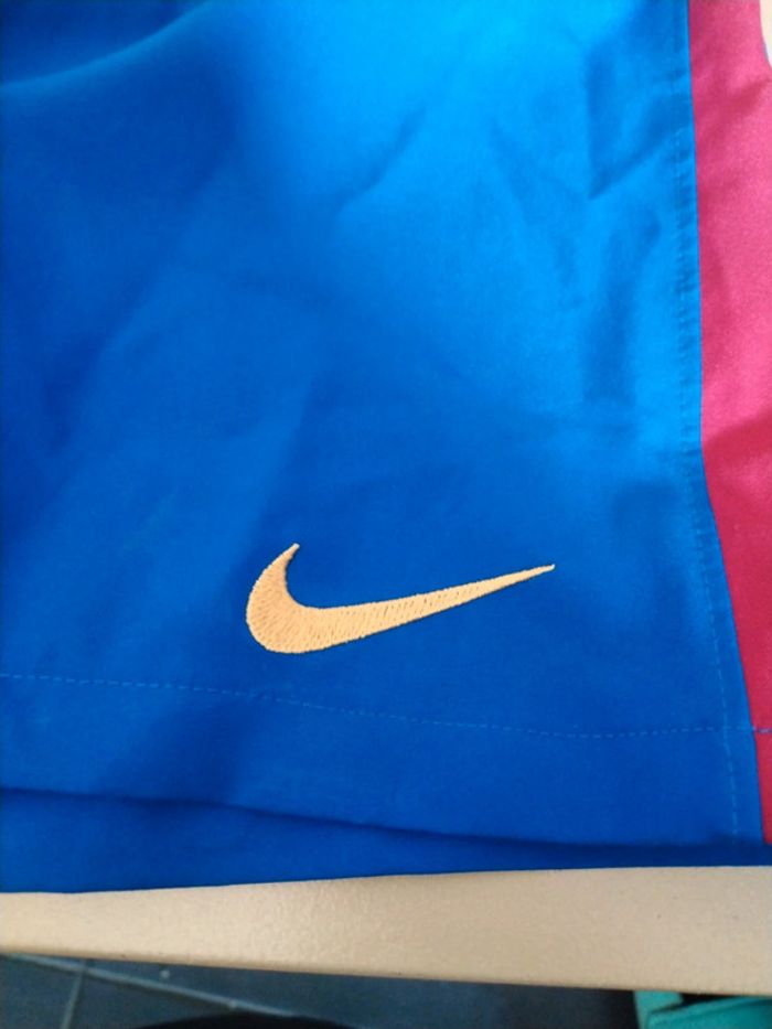 Short nike FCB 5 ans T - photo numéro 3