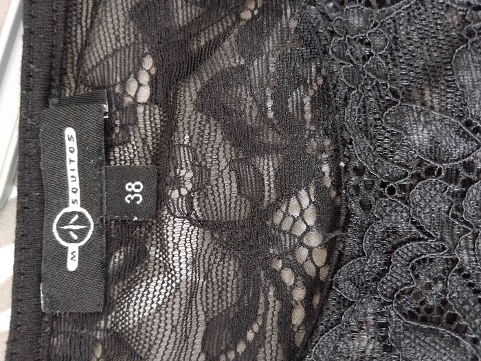 Robe noire haut dentelle - photo numéro 3