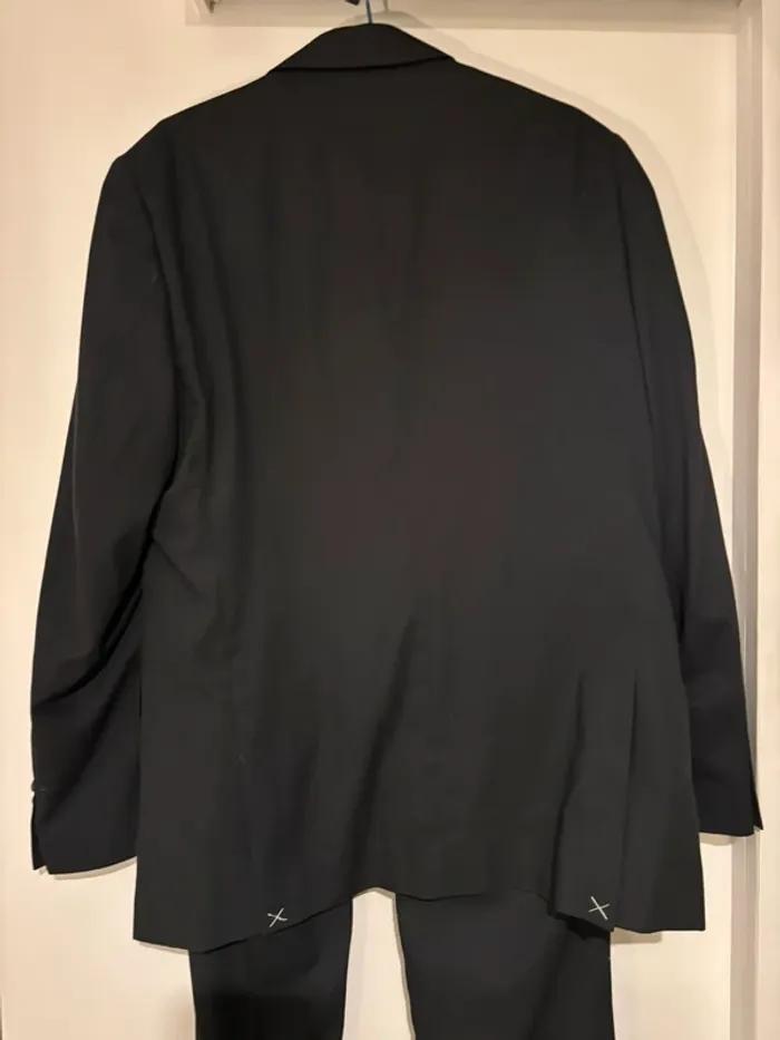 Beau costume homme noir de marque Tri Polis taille 44-46 neuf jamais porté - photo numéro 3