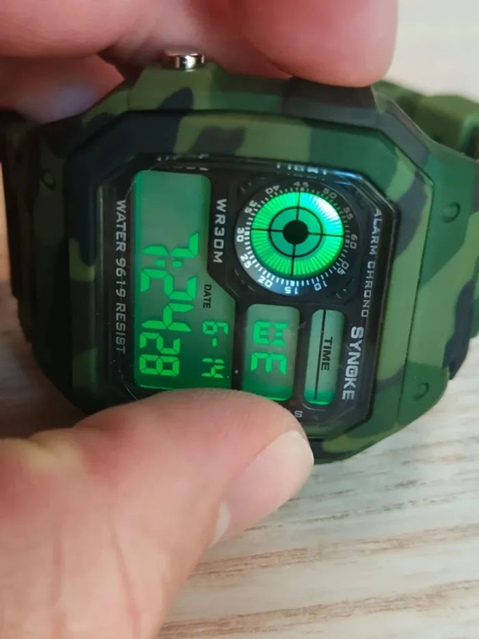 Montre multifonctions vert militaire waterproof - photo numéro 5