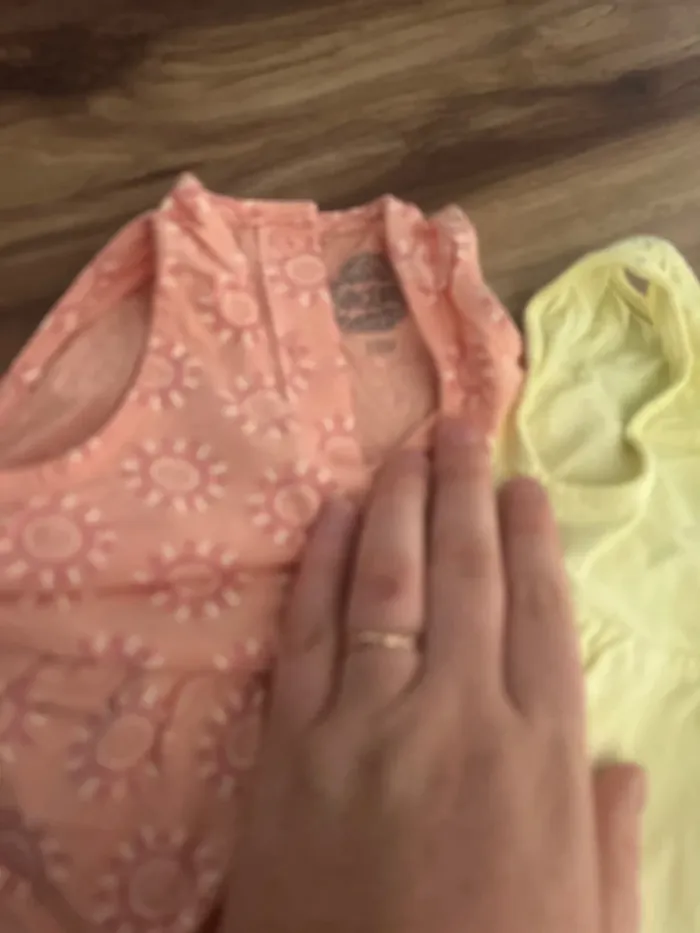 2 robes bébé fille 18 mois - photo numéro 3