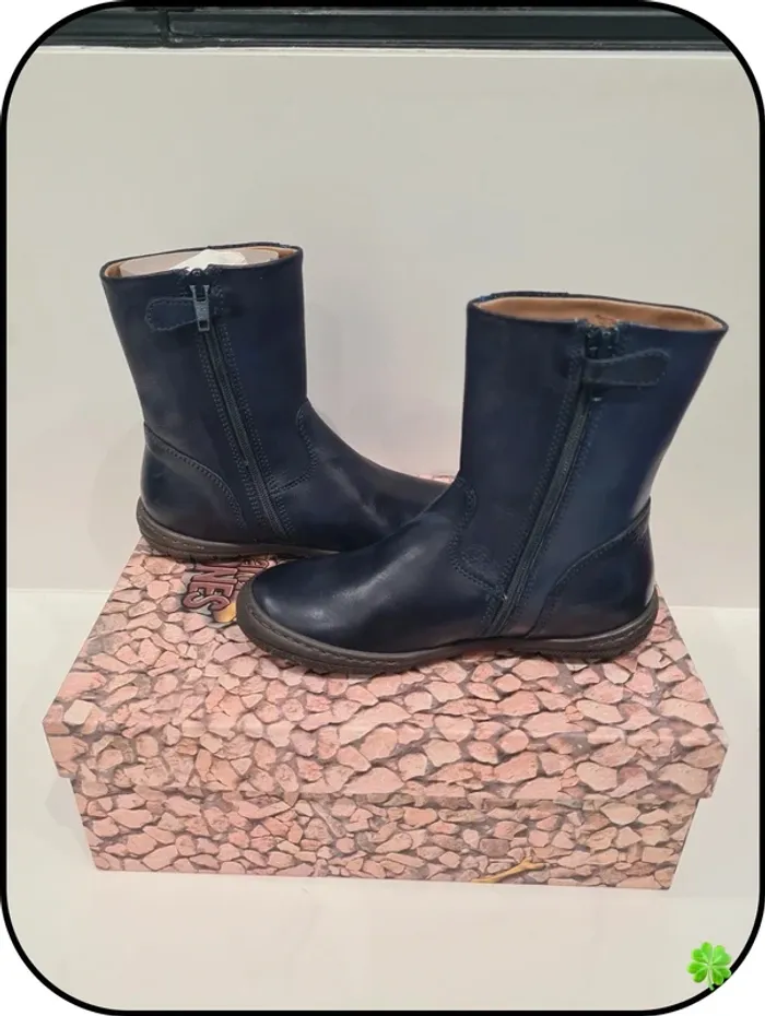 Chaussures Stones and Bones taille 29 - photo numéro 6