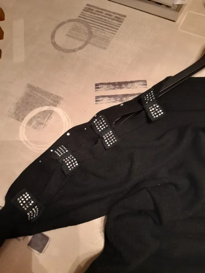 Pull strass - photo numéro 3