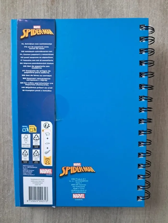 Set de fourniture scolaire notebook spider man - photo numéro 2