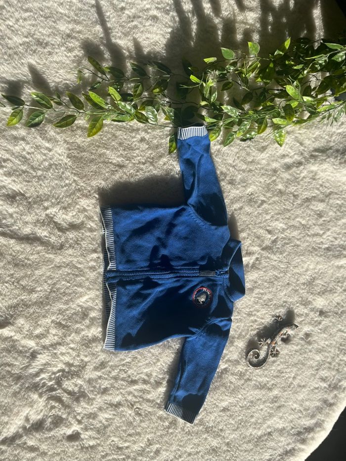 Gilet zippés en 6 mois