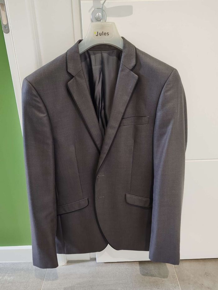 Veste grise (taille 52)