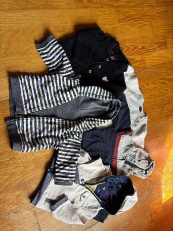 lot de gilet pull