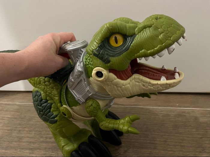 T-rex jurassic world - photo numéro 3