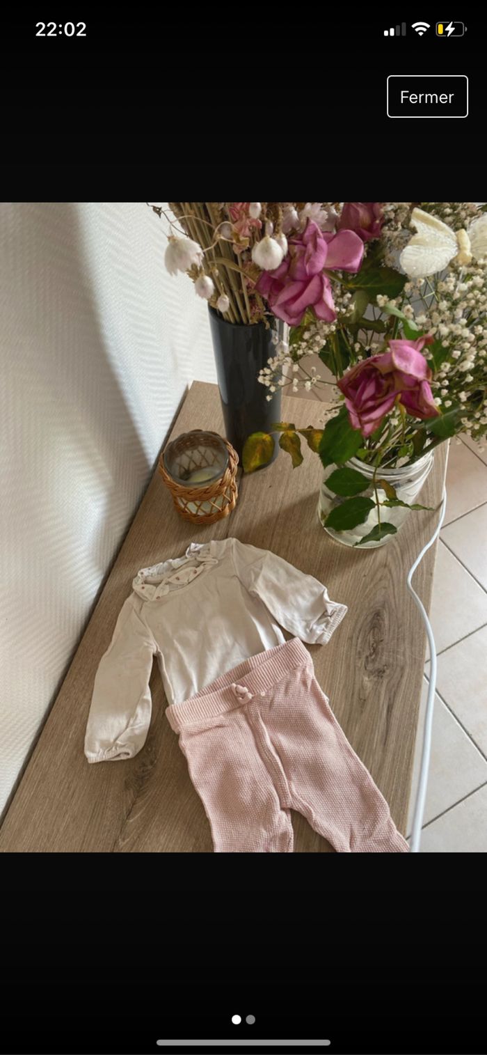 Lot vêtements 1 mois bodies et tenues - photo numéro 2