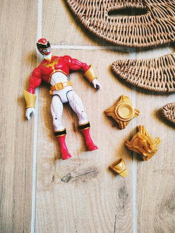 🙅 Power rangers megaforce armored figurine du ranger rouge avec bouclier