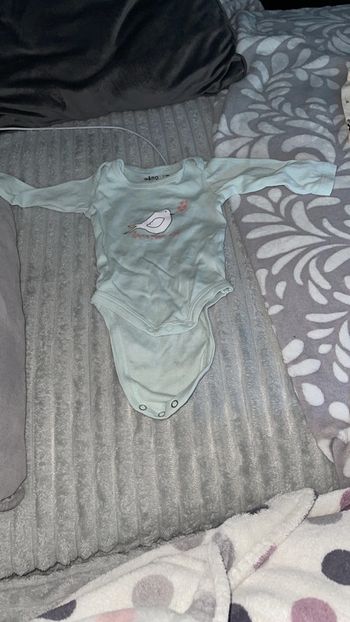 Lot 3 body bébé fille 3 mois