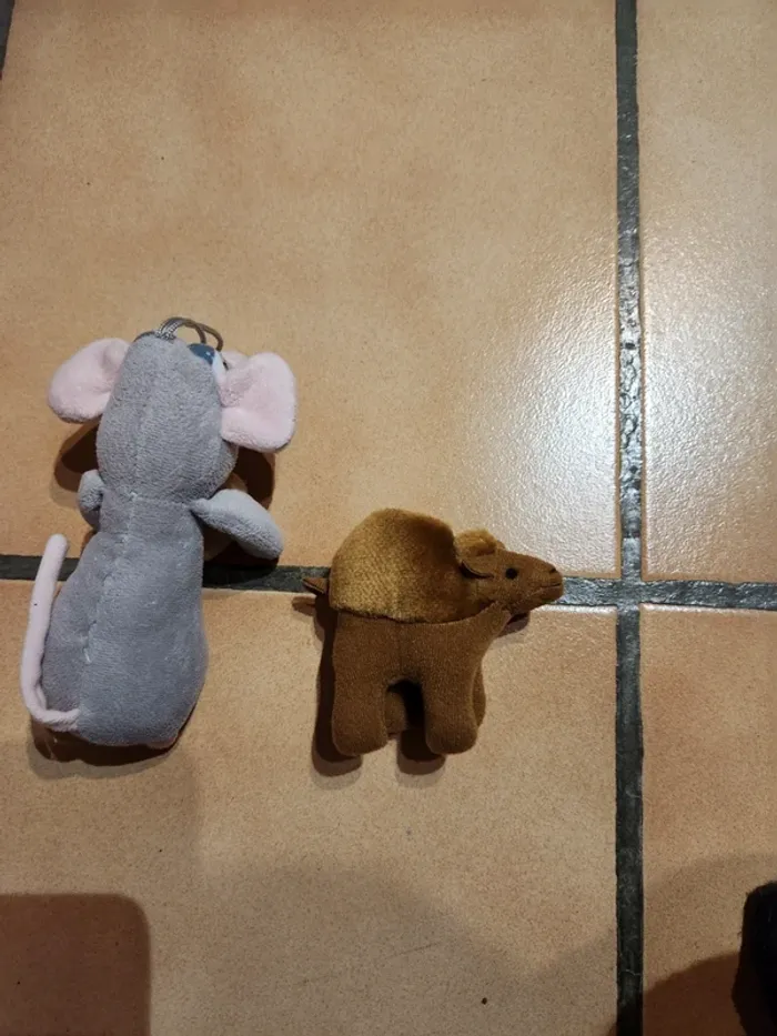 Lot peluches - photo numéro 2