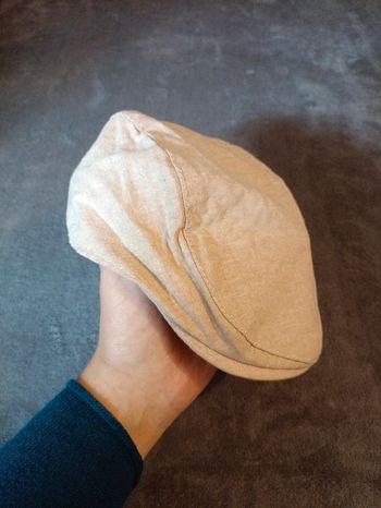 Béret / casquette plate bébé C&A – neuf