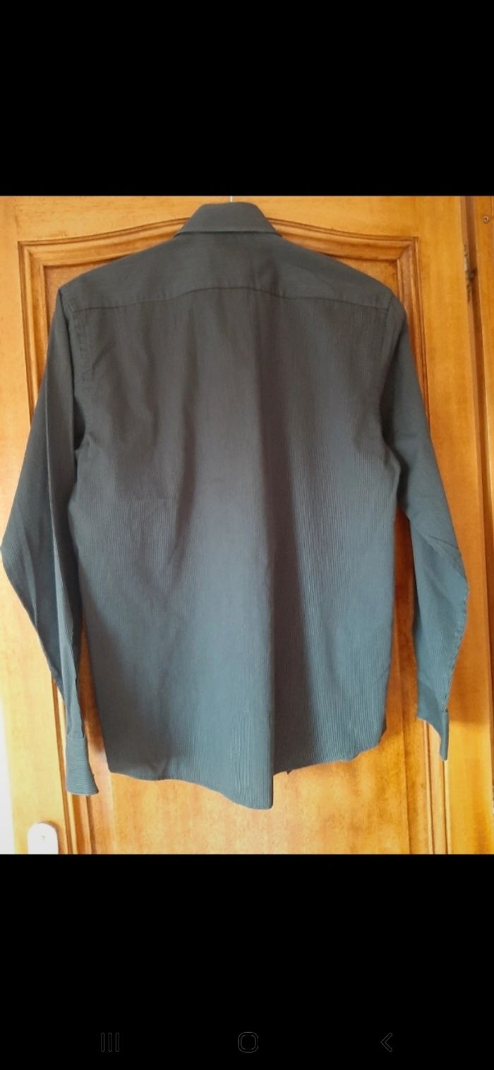 Chemise Armand Thiery  T.3 - photo numéro 4