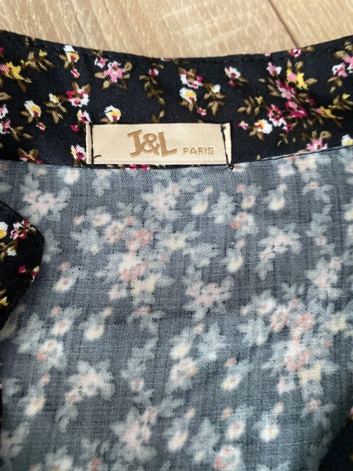 Blouse fleuries - photo numéro 2