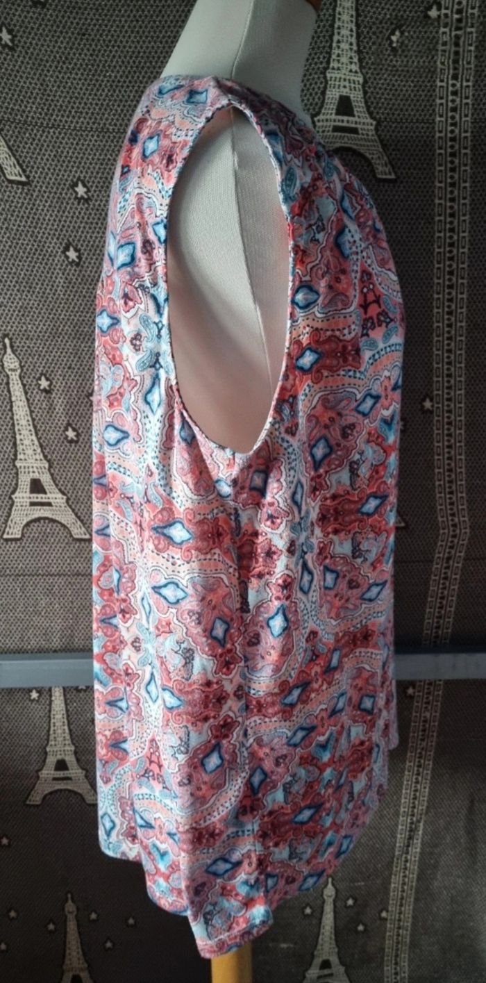 Blouse à motifs taille 50-52 - photo numéro 3