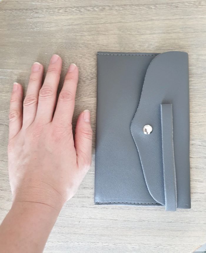 Pochette grise - photo numéro 3