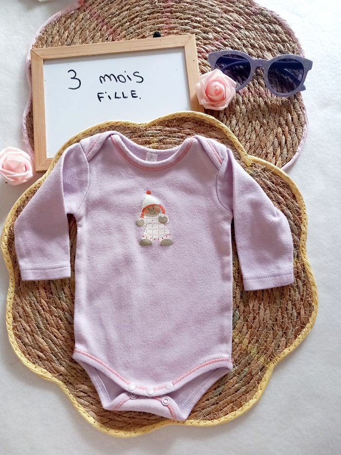 4 bodies fille 👧 3 mois - photo numéro 3