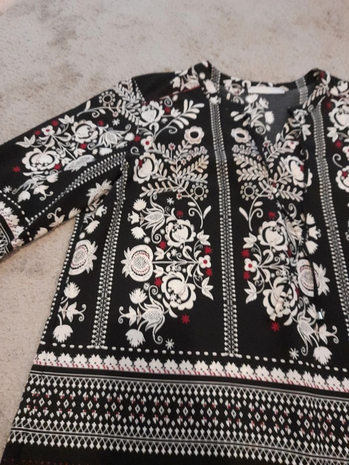 Blouse taille 4 - photo numéro 2