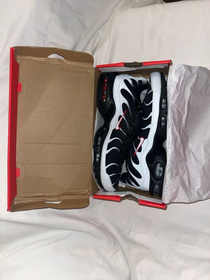 Nike TN noire et blanche - photo numéro 7