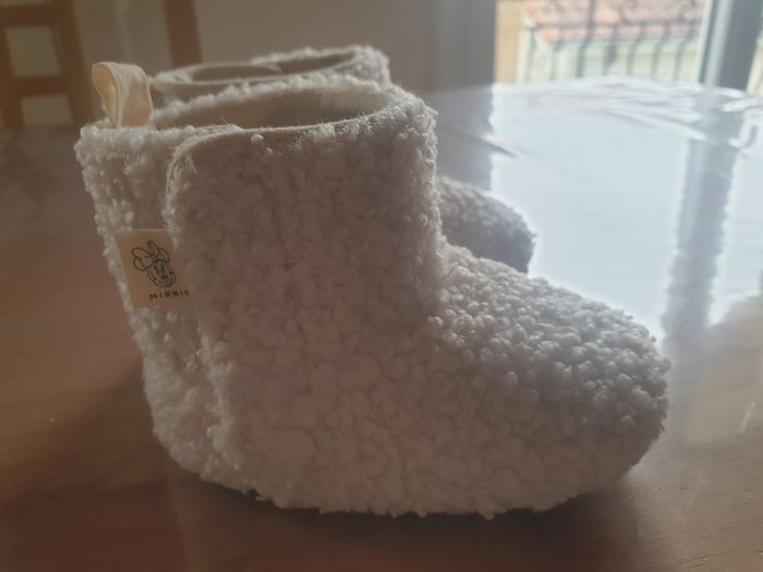 Bottine 9/12 mois neuves