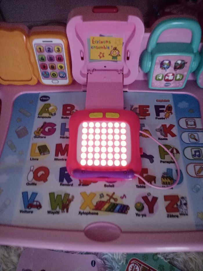Bureau intéractif VTech 4 en 1 - photo numéro 6