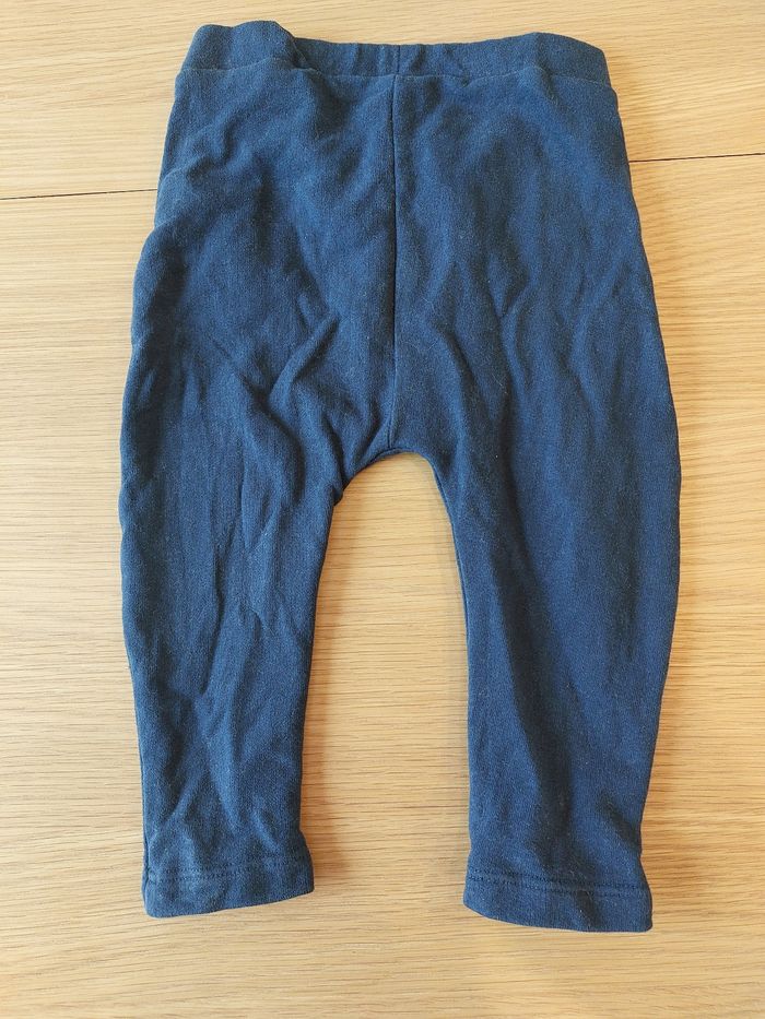 Lot 2 pantalons 12m - photo numéro 3
