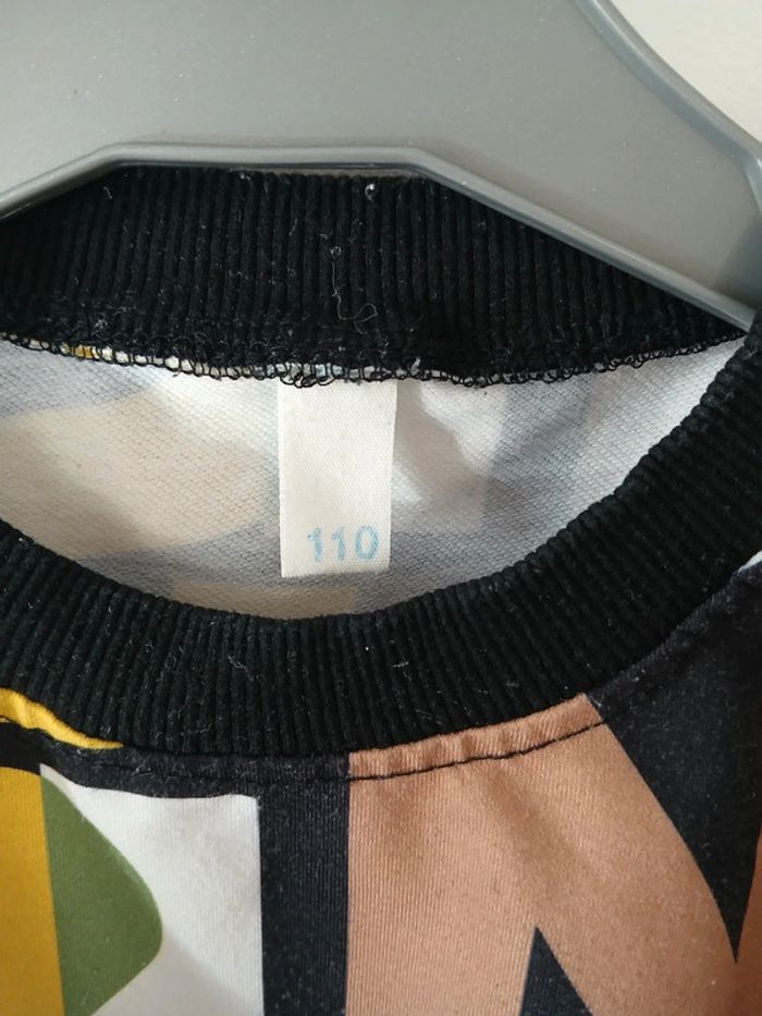 Pull coloré - photo numéro 3