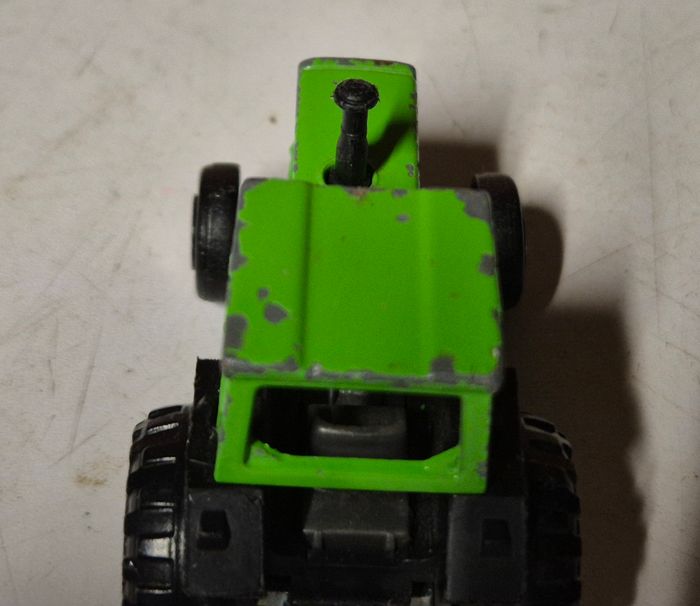 Tracteur miniature vert majorette n208 1/65 - photo numéro 5