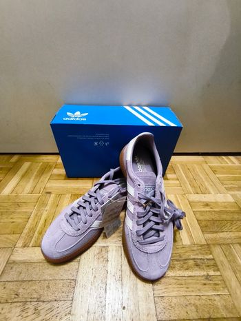 Adidas Originals Handball Spezial junior ou femme. Taille 36