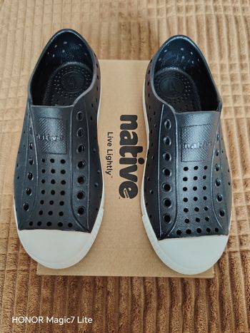 Magnifique chaussures enfant 