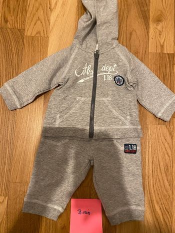 Survêtement 3 mois