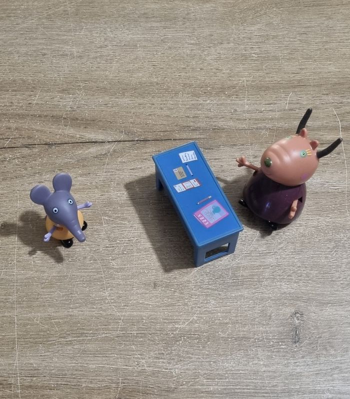 Figurines des amis de Peppa Pig - photo numéro 2