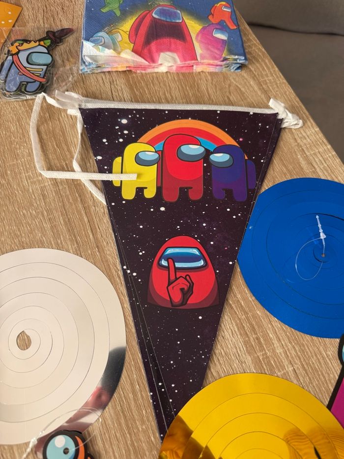 Déco anniversaire Amongus - photo numéro 4