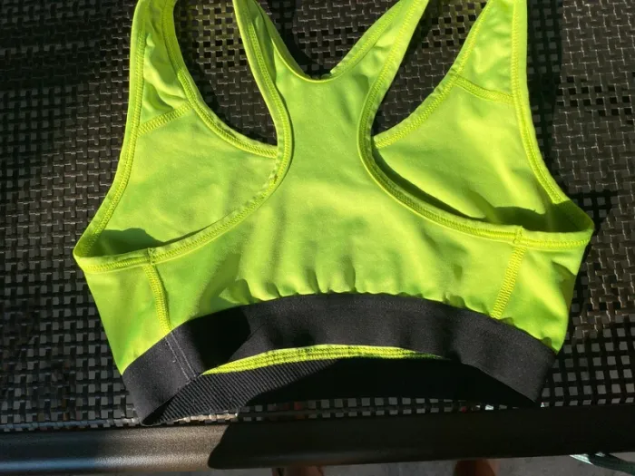 Brassière Nike Xs ou 34 - photo numéro 4